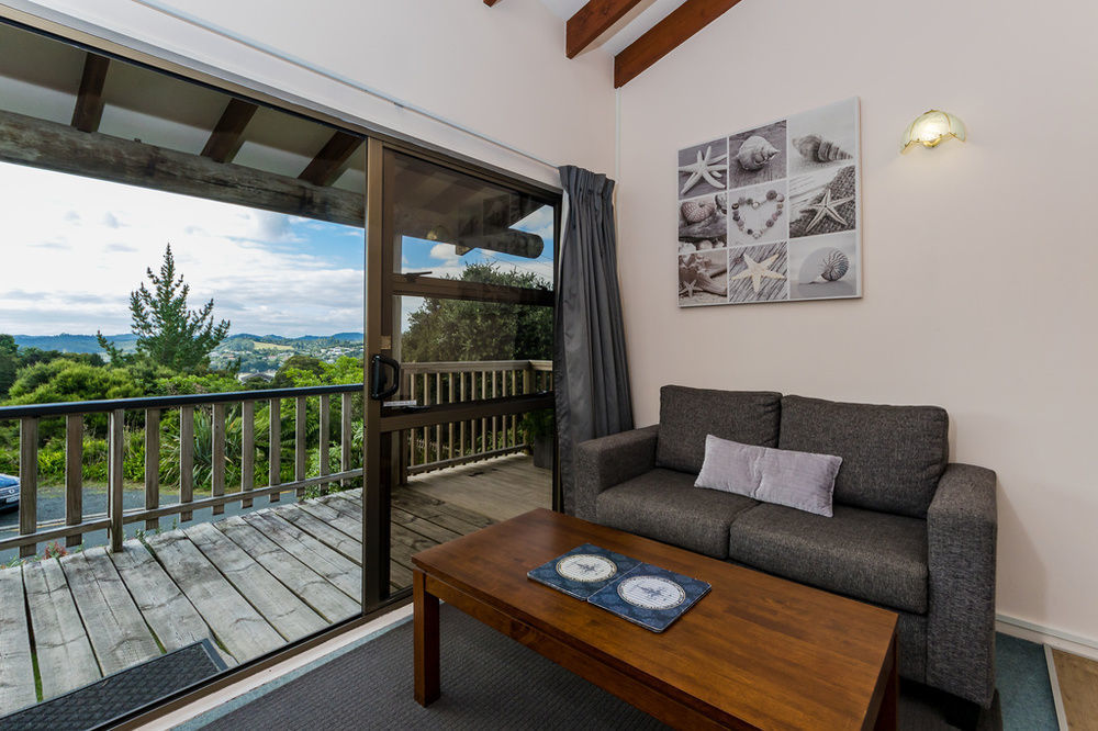 Opua Boutique Seaview Motel Экстерьер фото